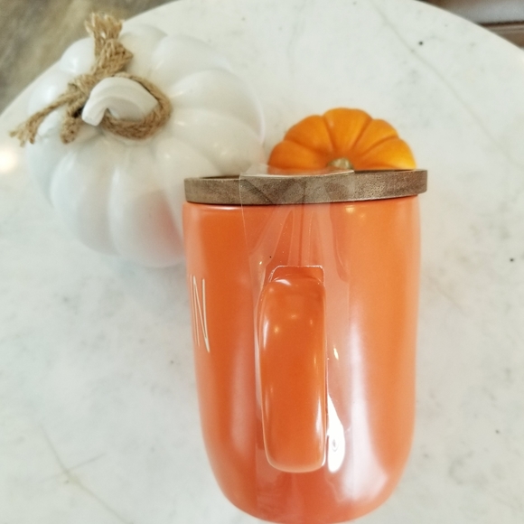 Rae Dunn Orange Pumpkin Fall Holiday Mug Coffee Cup Wood Lid with Leaf NWT - Picture 4 of 9